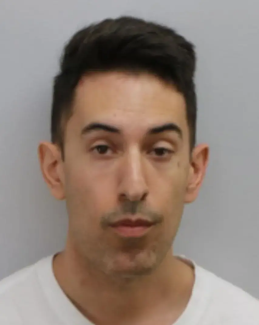Oficial de policía de Virginia Beach arrestado por delitos sexuales ...